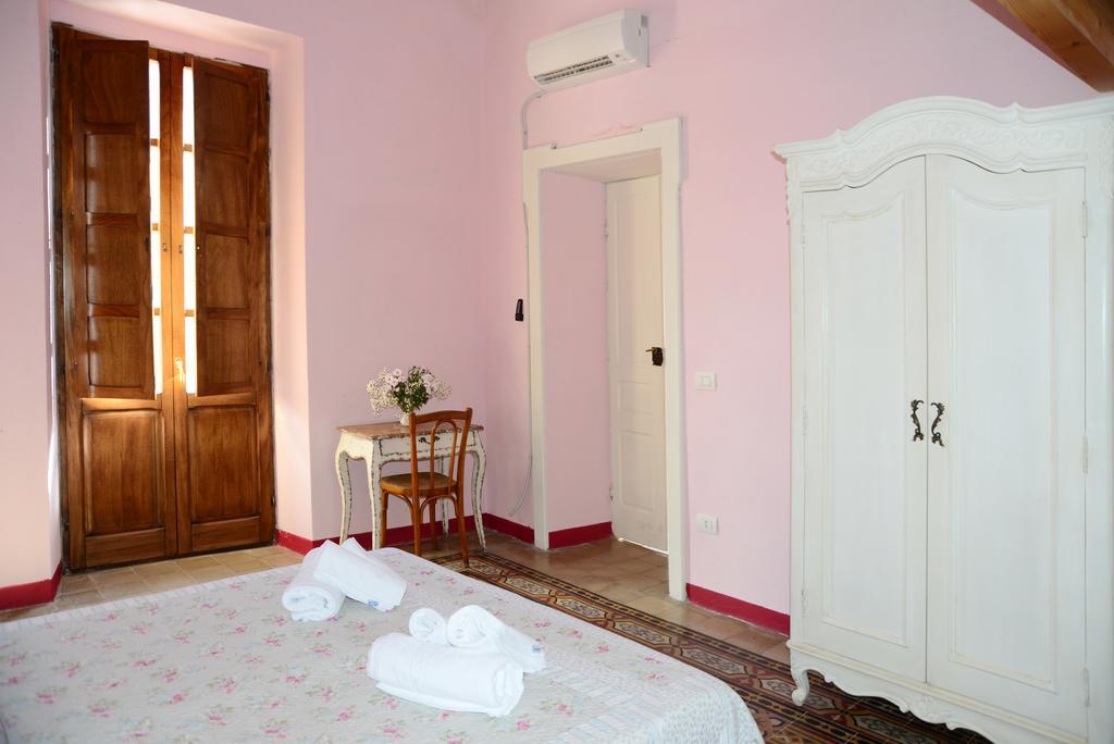 Il Corso 41 Openhouse 호텔 보사 객실 사진
